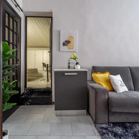 Apartment Nights In - Via Carlo Mayr Con Wi-fi Gratuito E Terrazzo Condominiale *